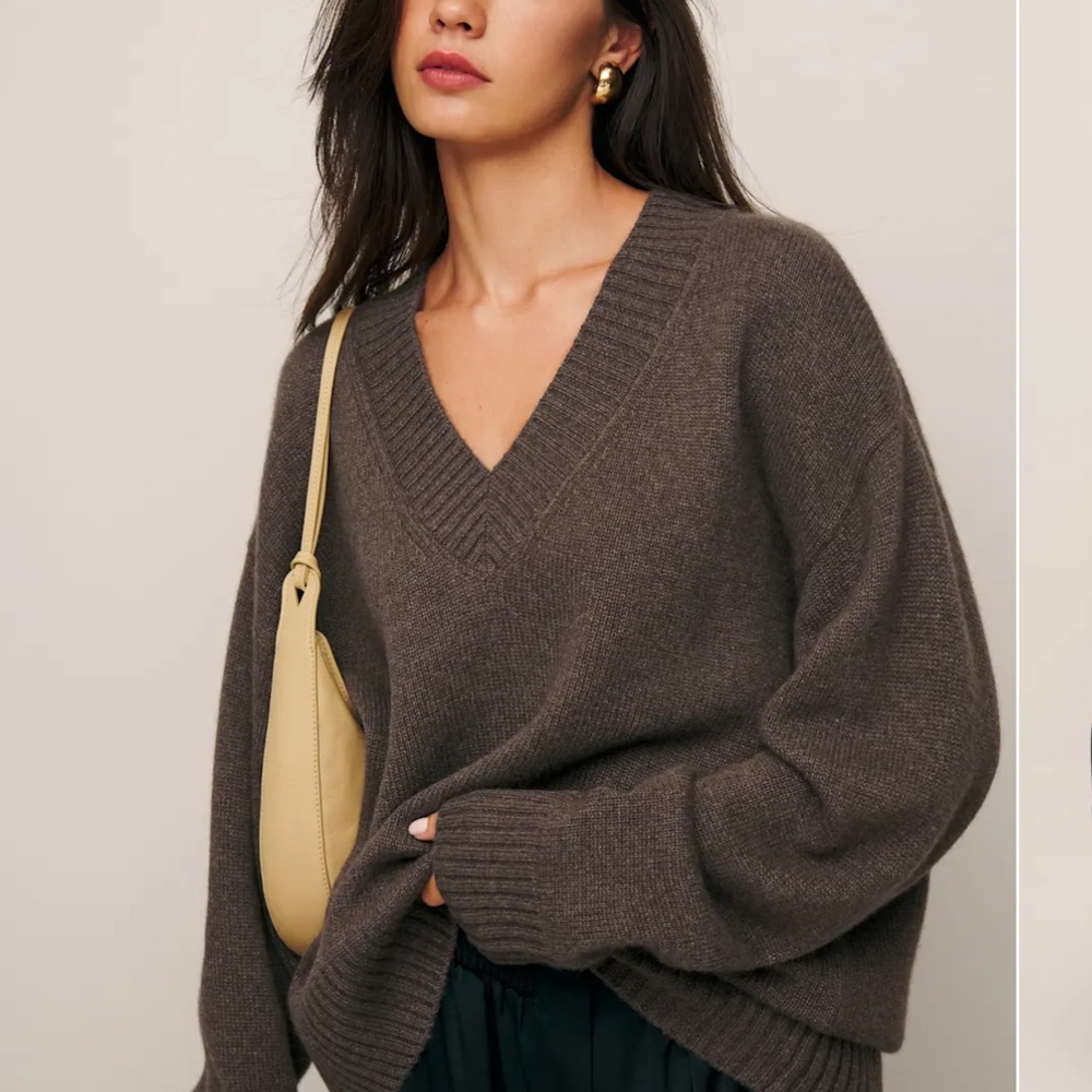 BNWT Reformation Jadey Cashmere V-Neck Sweater Daschund S